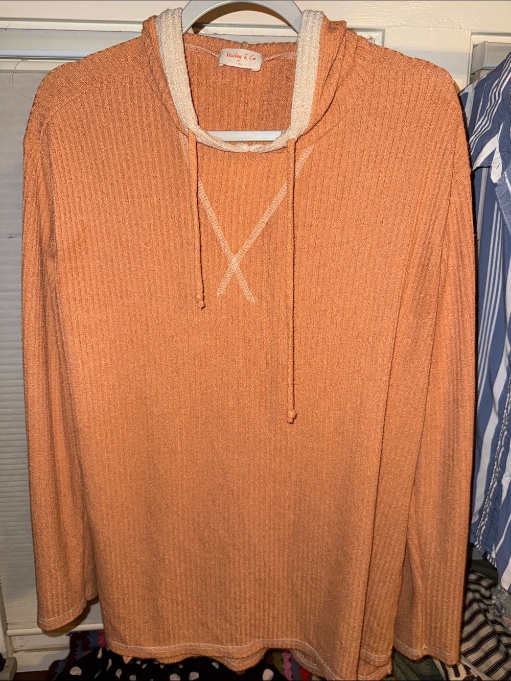 Cozy Ribbed Hoodie Tunic in Rust with Contrast Trim